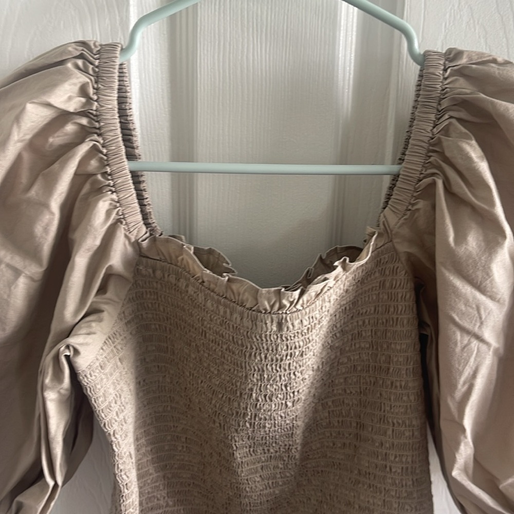 Smocked tee - Picture 2 of 6